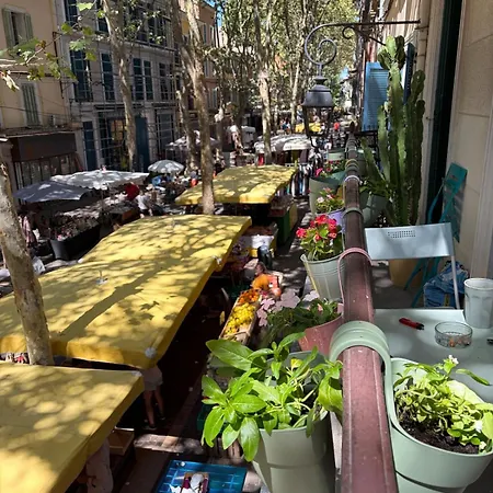 Warm, Air-conditioned, And Comfortable Appartement